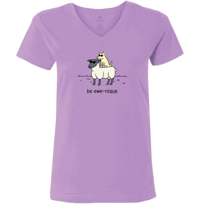 Be Ewenique - Ladies T-Shirt V-Neck