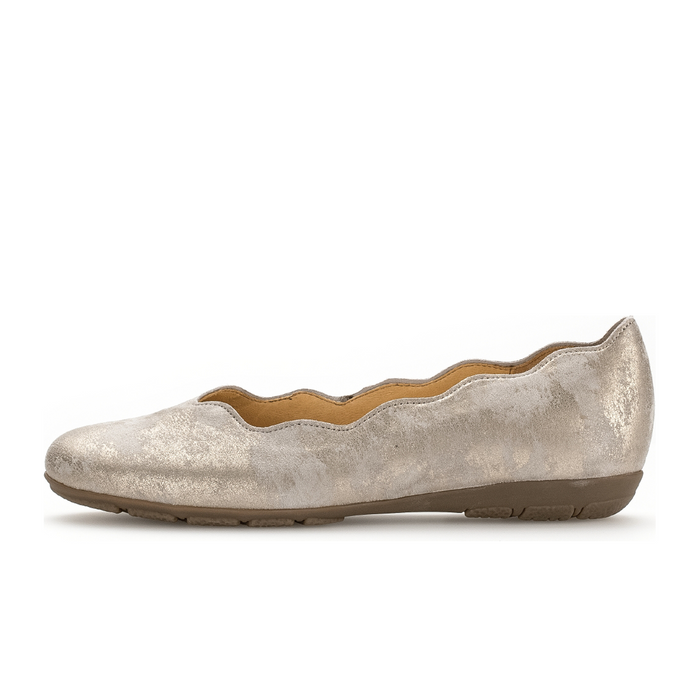 Gabor 166 Scalloped Flat (Women) Dress-Casual - Flat - The Heel Shoe Fitters