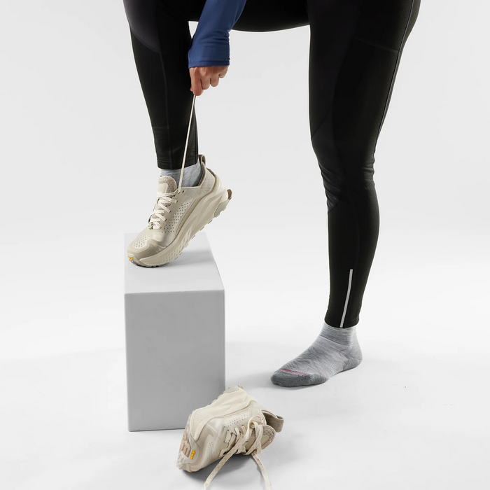 Smartwool Run Targeted Cushion Ankle (Women) - Light Gray-White Accessories - Socks - Performance - The Heel Shoe Fitters