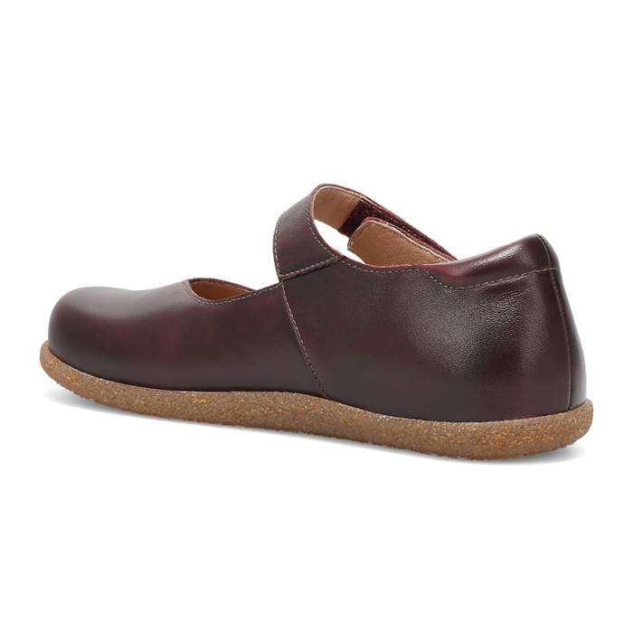 Taos Ultimate (Women) - Merlot Dress-Casual - Flat - The Heel Shoe Fitters
