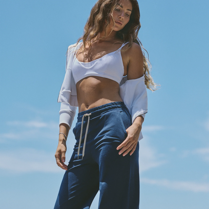 Vuori Halo Essential Wideleg Pant (Women) - Blue Coast Heather Apparel - Bottom - Pant - The Heel Shoe Fitters
