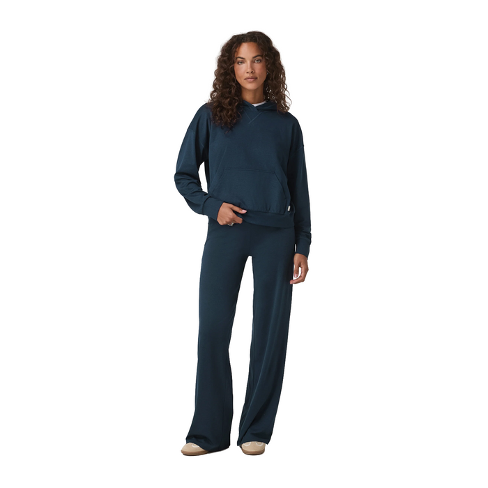 Vuori Halo Modern Pullover Hoodie (Women) - Blue Coast Heather Apparel - Top - Sweatshirt - The Heel Shoe Fitters