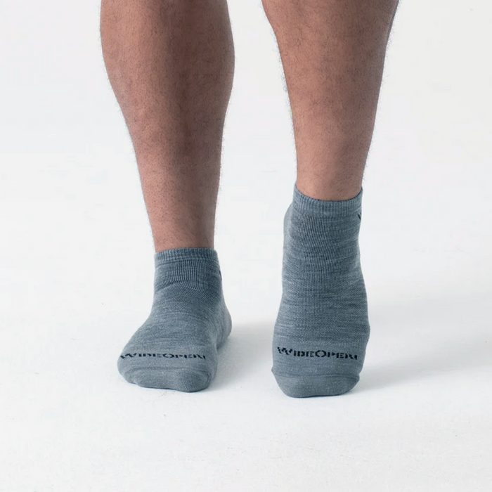 Wide Open Solid Cushioned No Show Sock (Men) - Light Grey Accessories - Socks - Lifestyle - The Heel Shoe Fitters